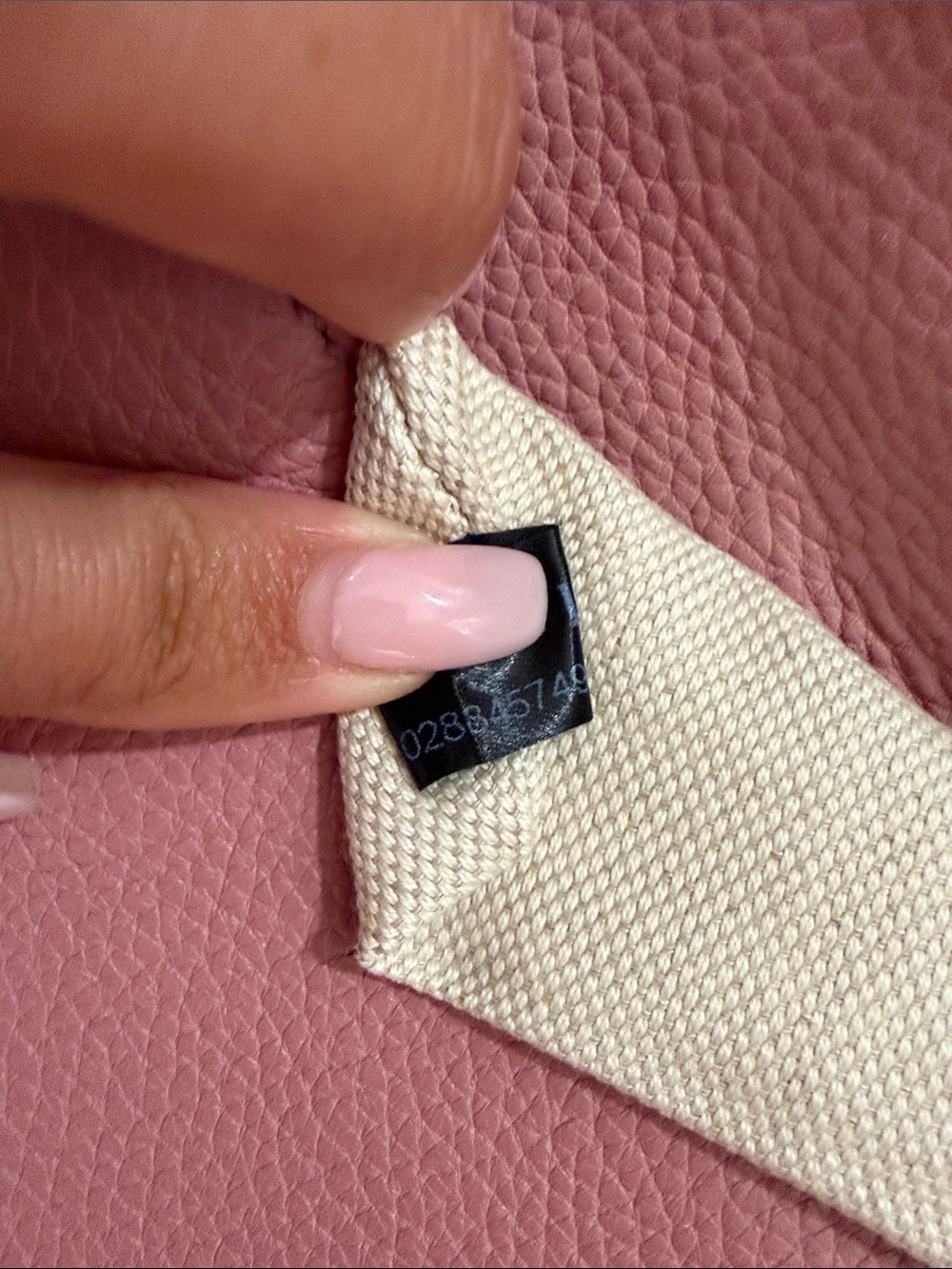 Gucci Pink Soho Crossbody with Tassel - Picture 14 of 15